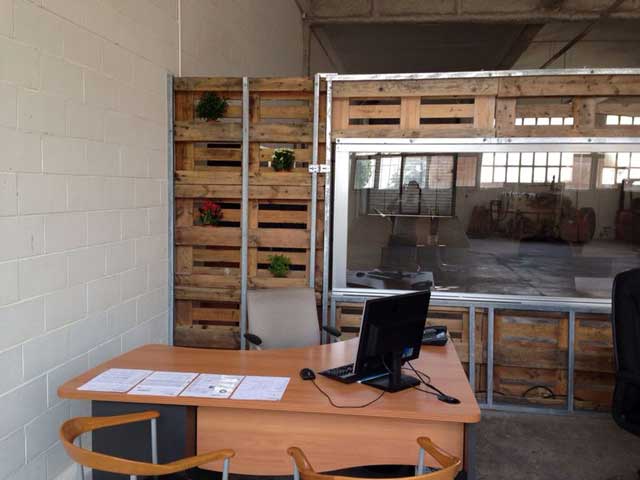 Oficinas de Tabiques Pluviales SAATE situadas en la calle Vallespir, 26 de Terrassa